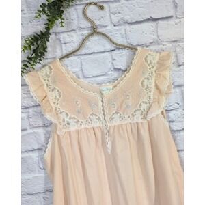 DAINTY PRAIRIE🌿Vtg Sara Beth Size M/L? Nightgown Lace Short Sleeves Embroidered